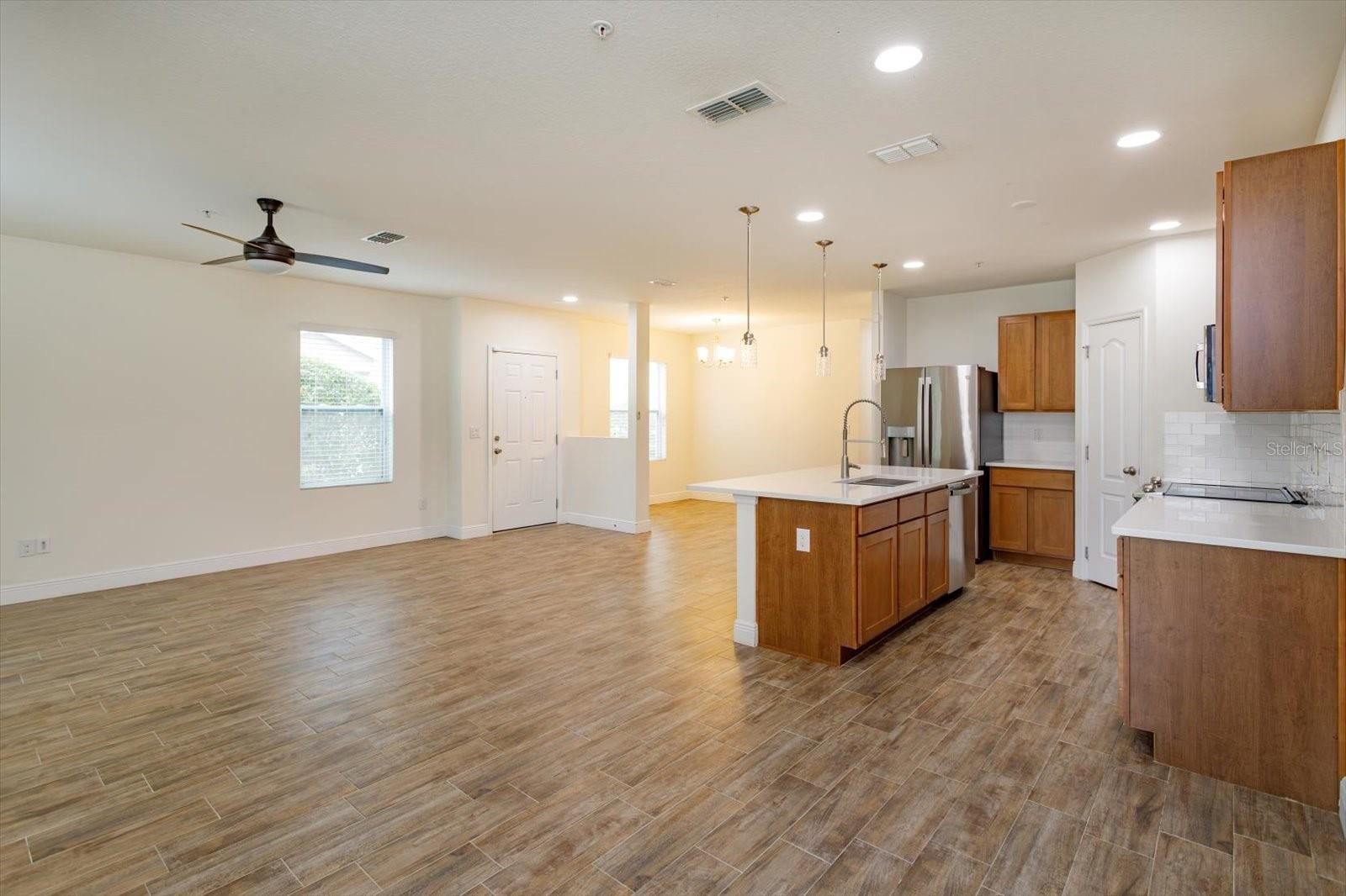 3641 Seneca Club Loop #4-103 Property Photo 14