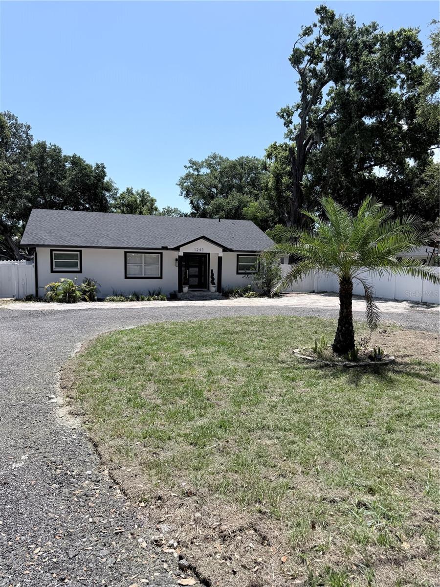 1243 DINGENS AVE Property Photo 1