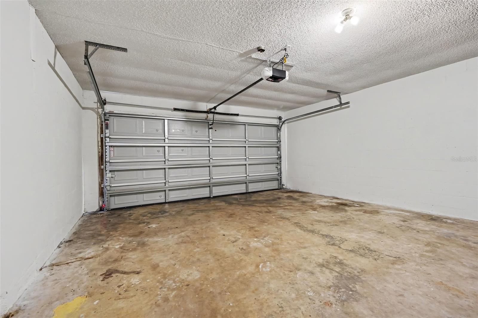 7925 Segovia St Property Photo 11