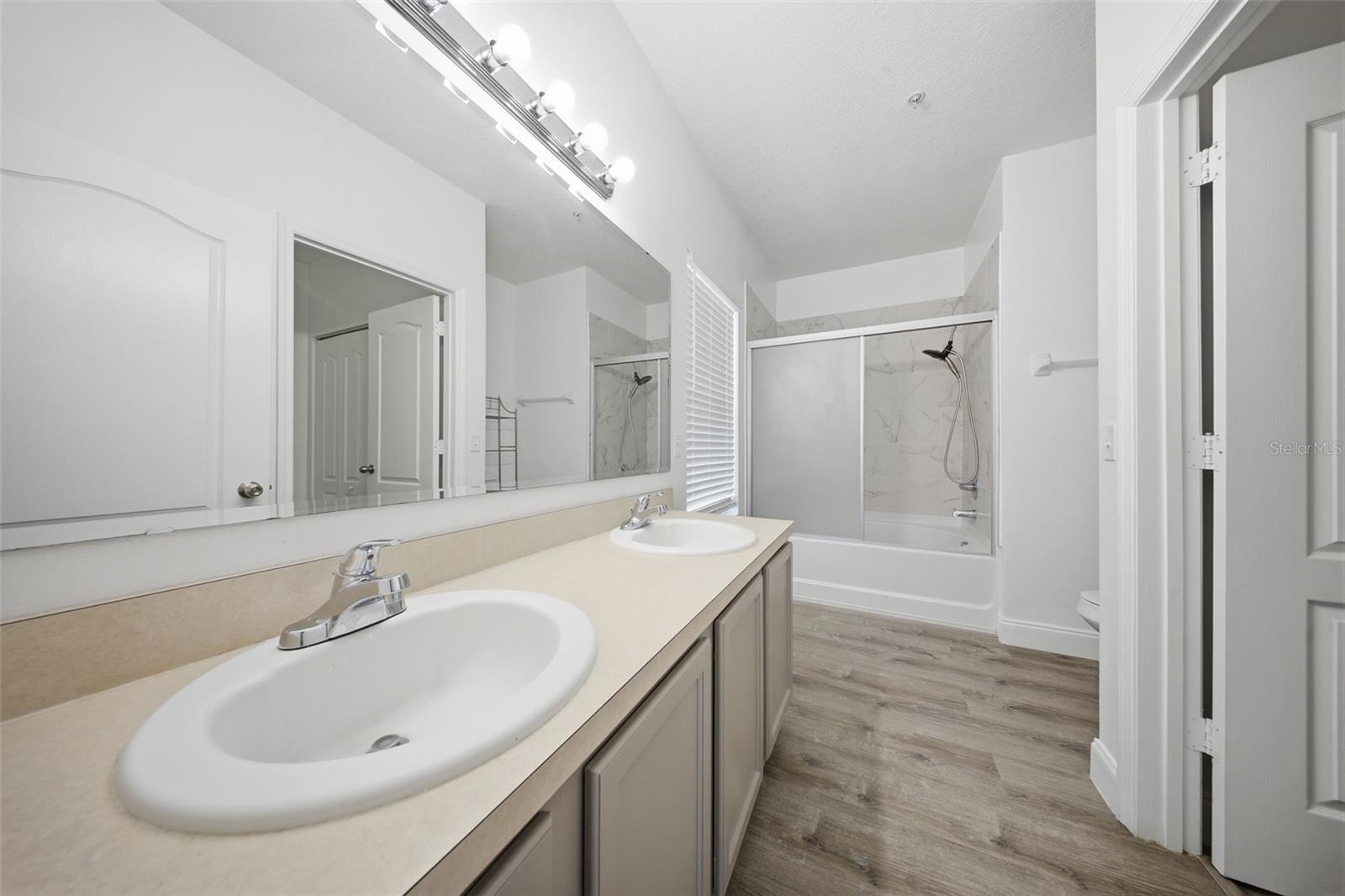 2276 Betsy Ross Ln #a Property Photo 18