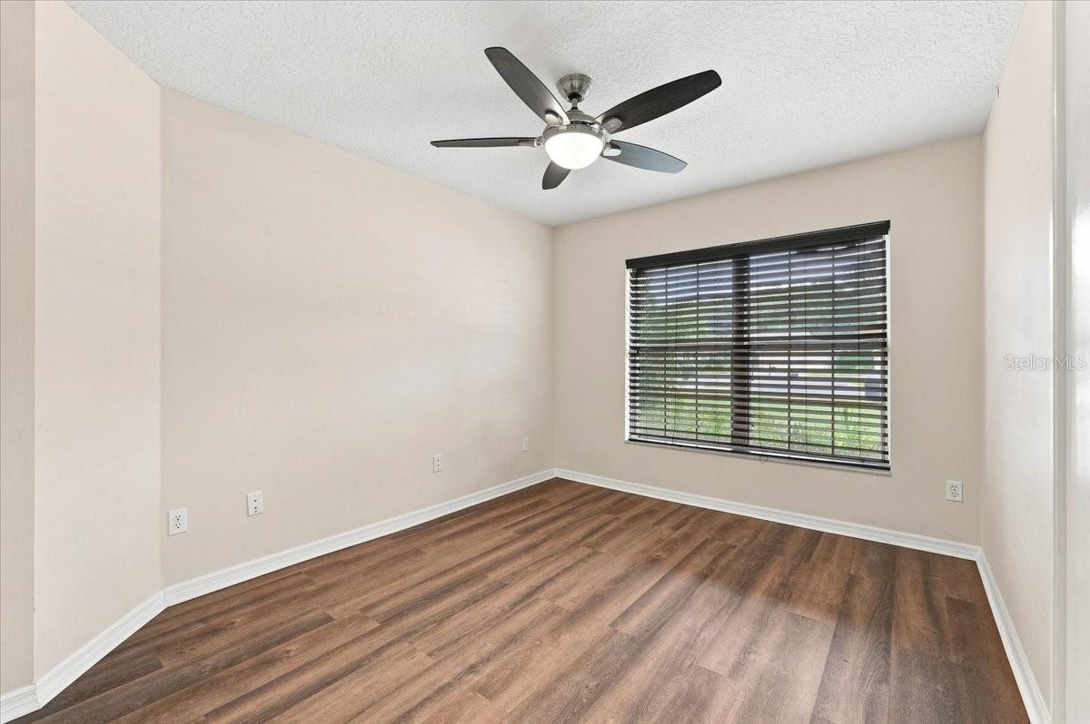 4736 Sudbury Dr Property Photo 24