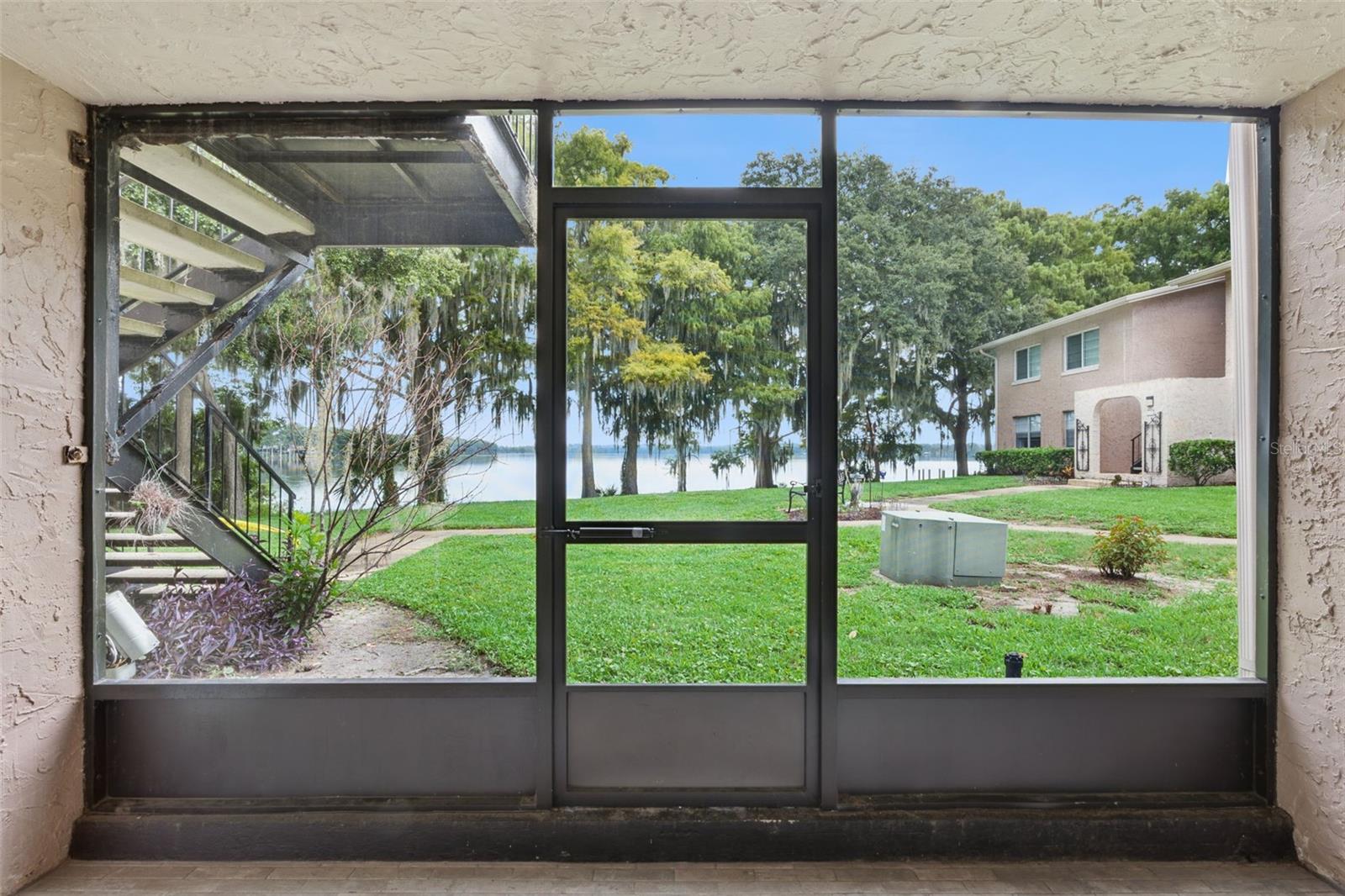 1183 PASEO DEL MAR #A