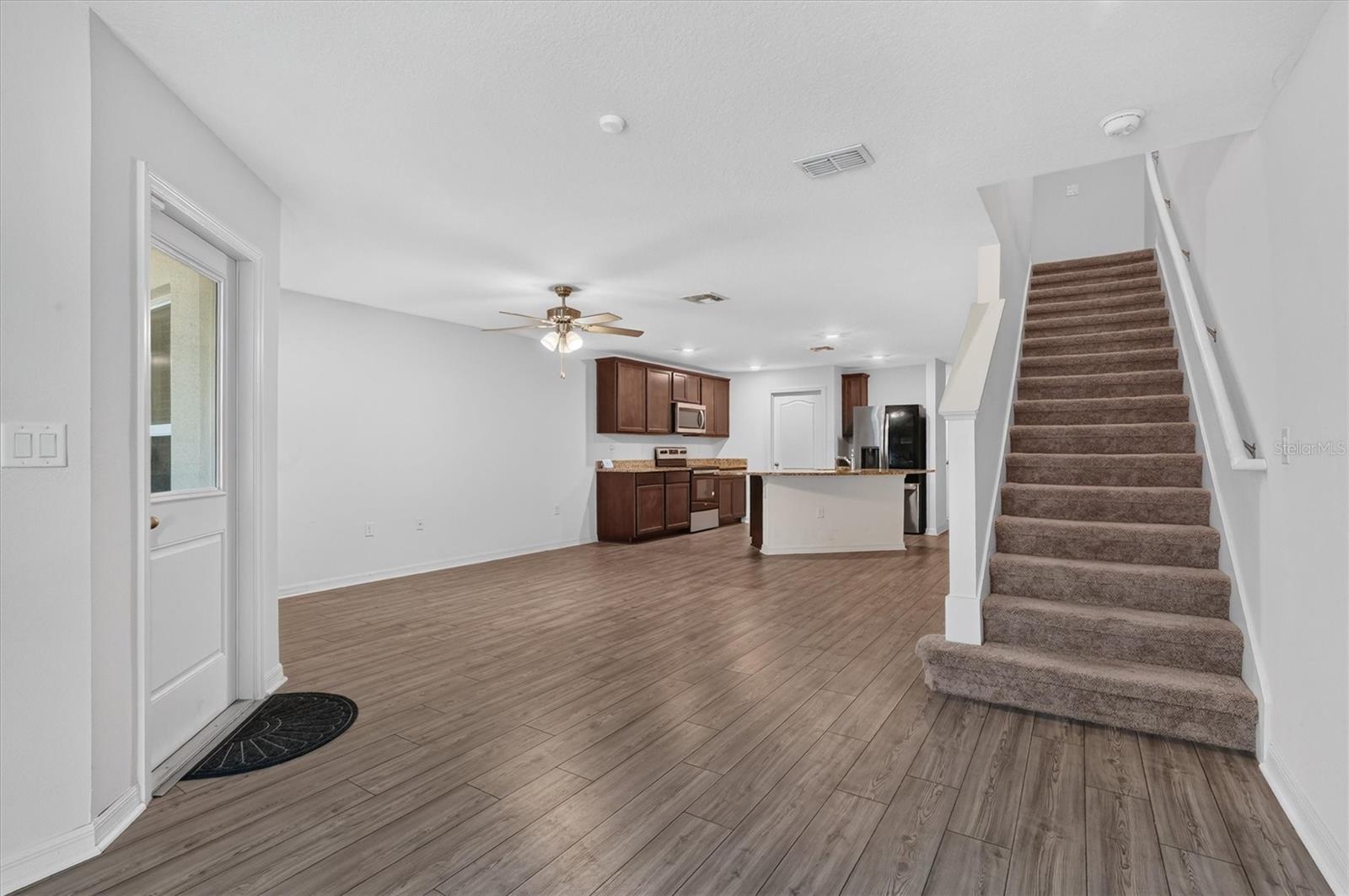 1556 Wynford Cir Property Photo 11