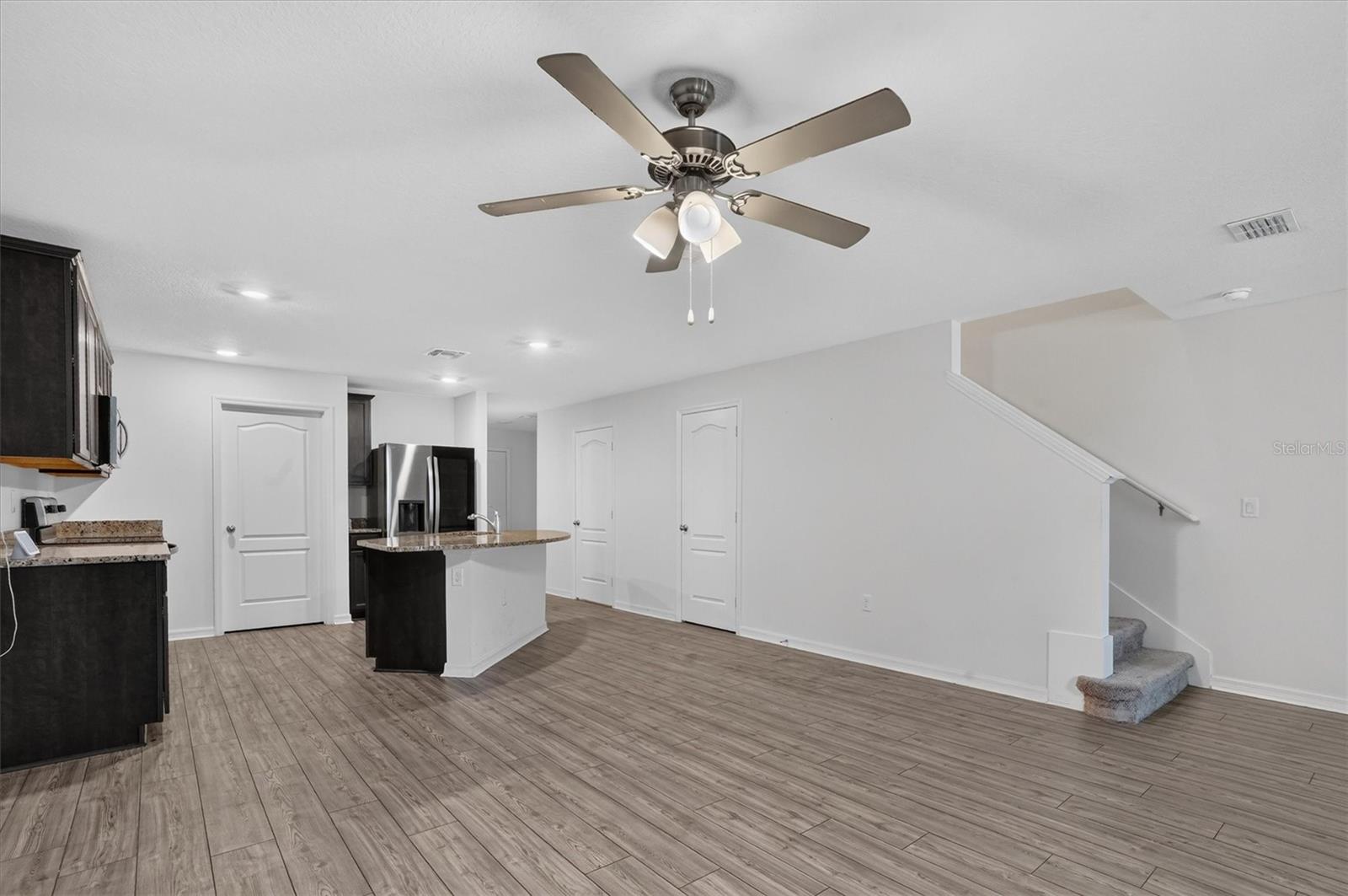 1556 Wynford Cir Property Photo 15