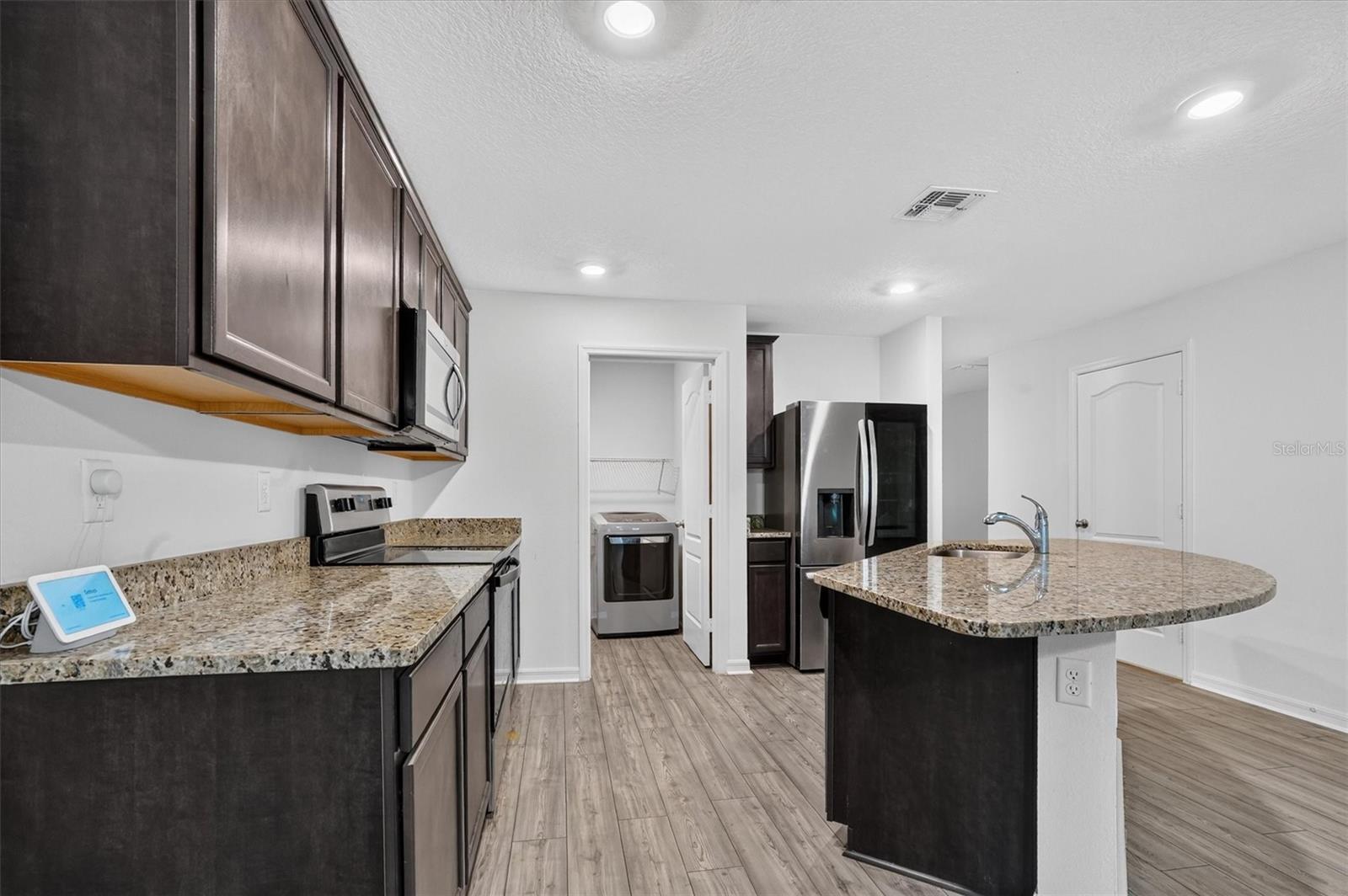 1556 Wynford Cir Property Photo 19