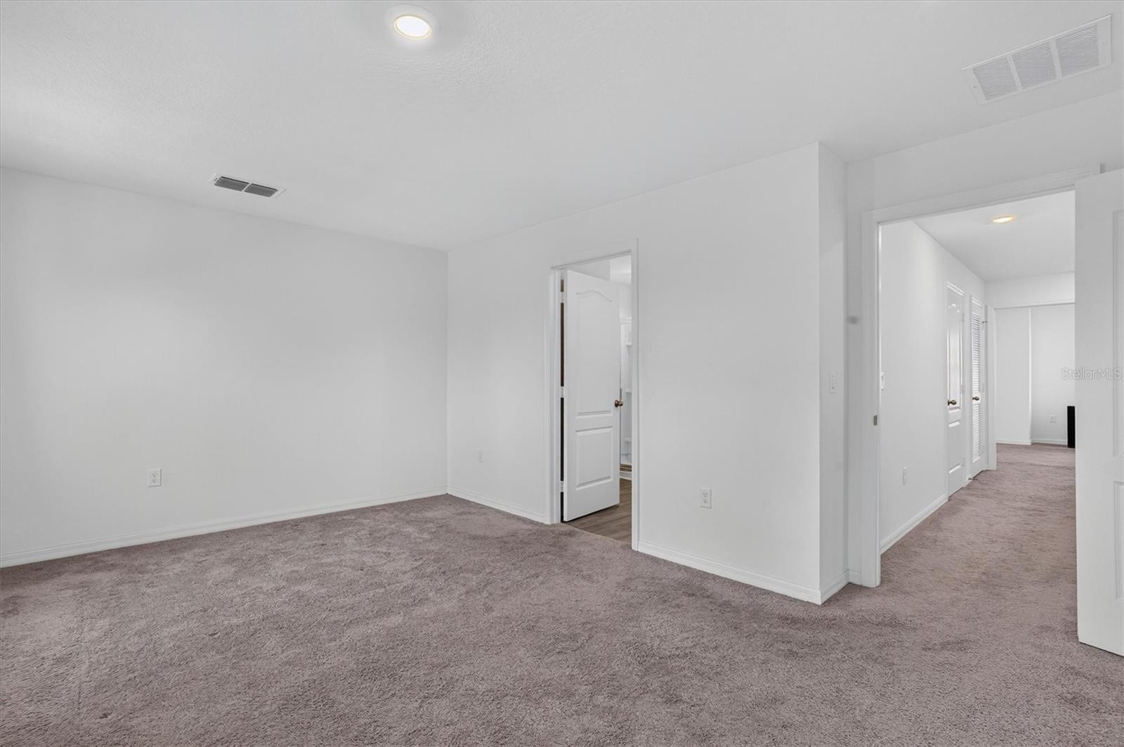 1556 Wynford Cir Property Photo 25