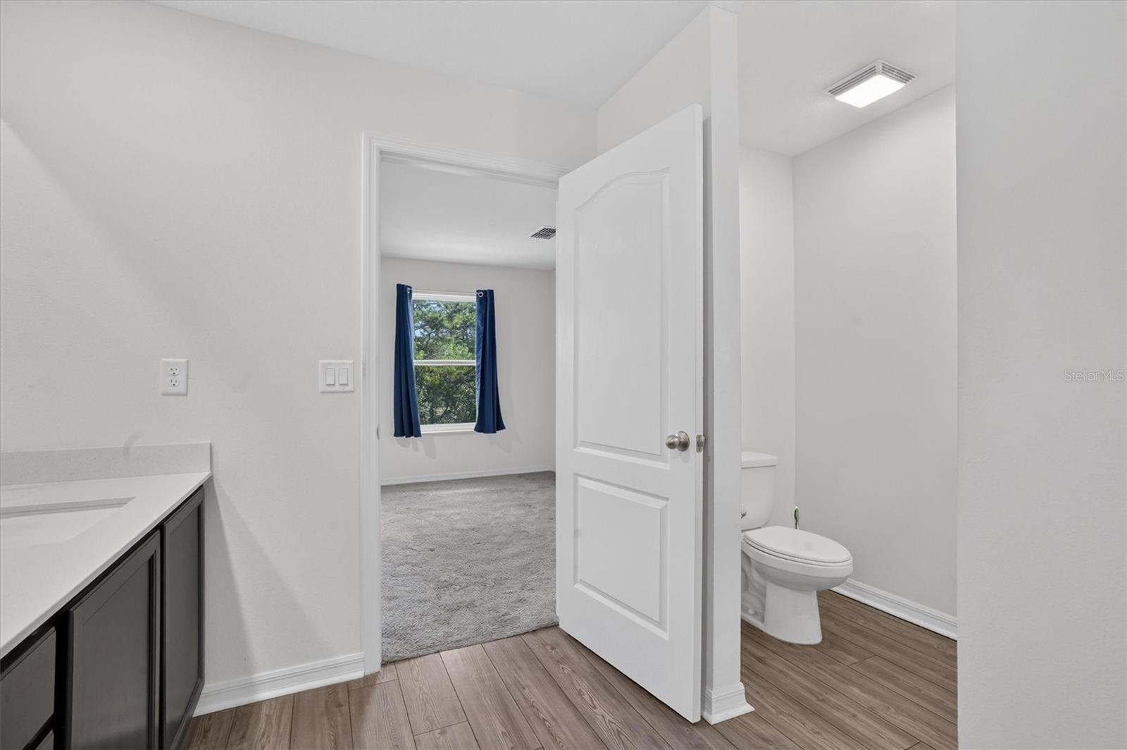1556 Wynford Cir Property Photo 30