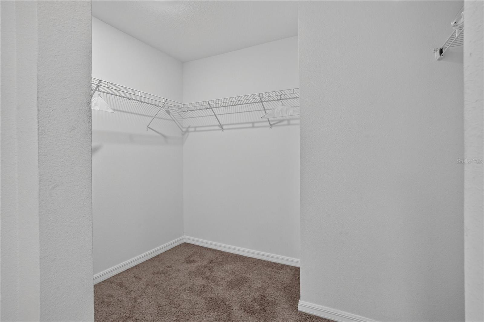 1556 Wynford Cir Property Photo 31