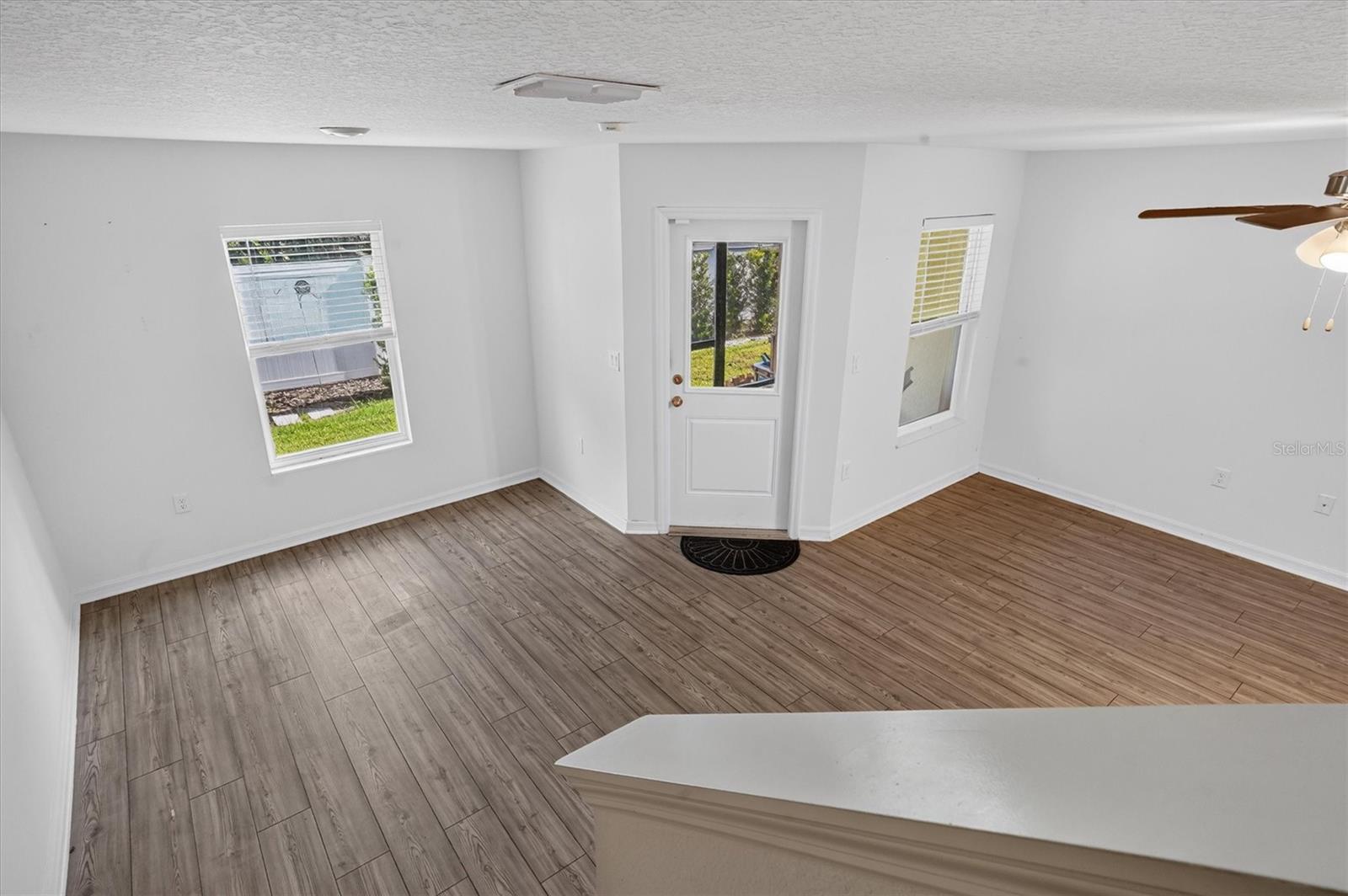 1556 Wynford Cir Property Photo 39