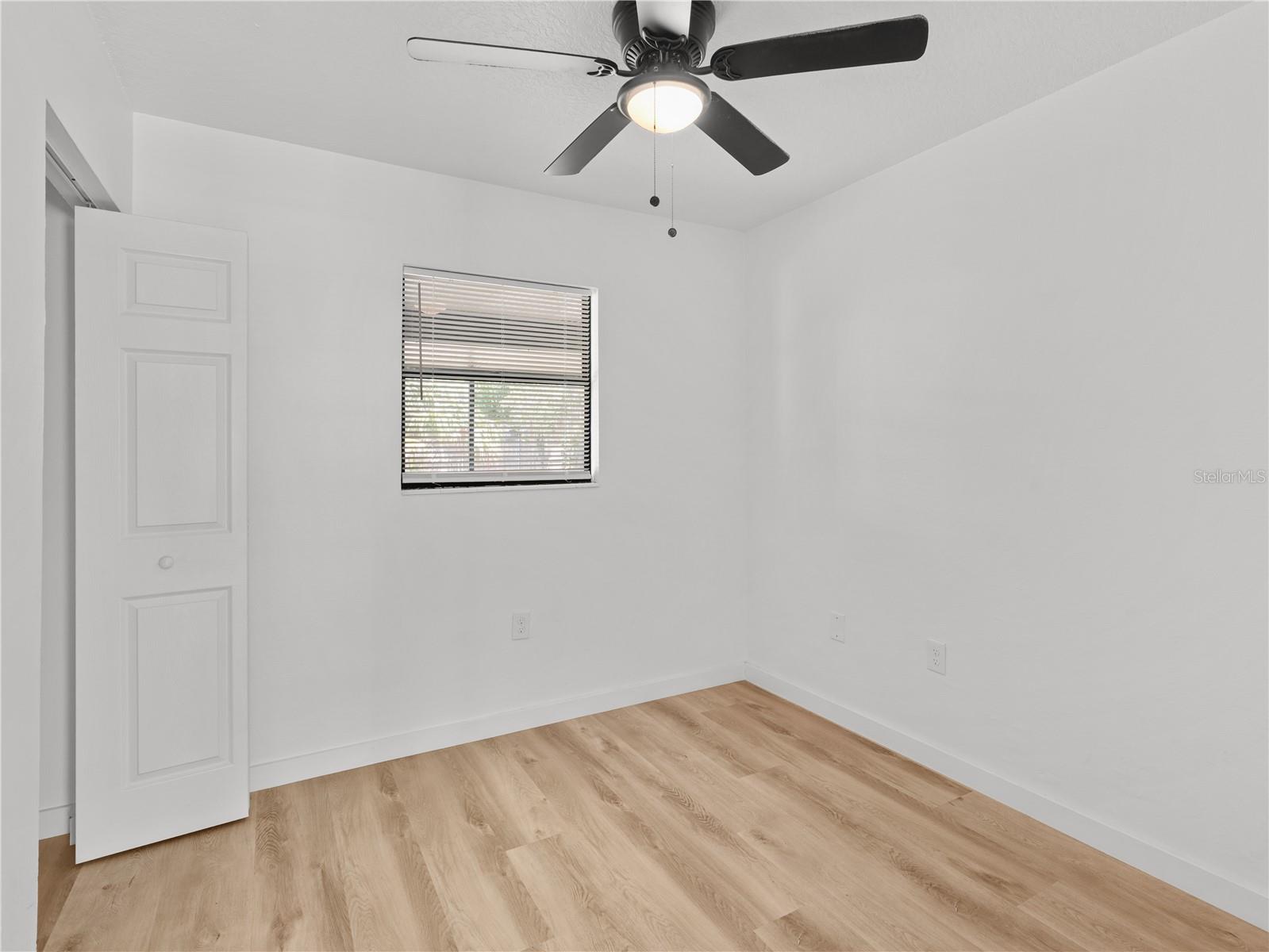 2181 Linden Rd Property Photo 14