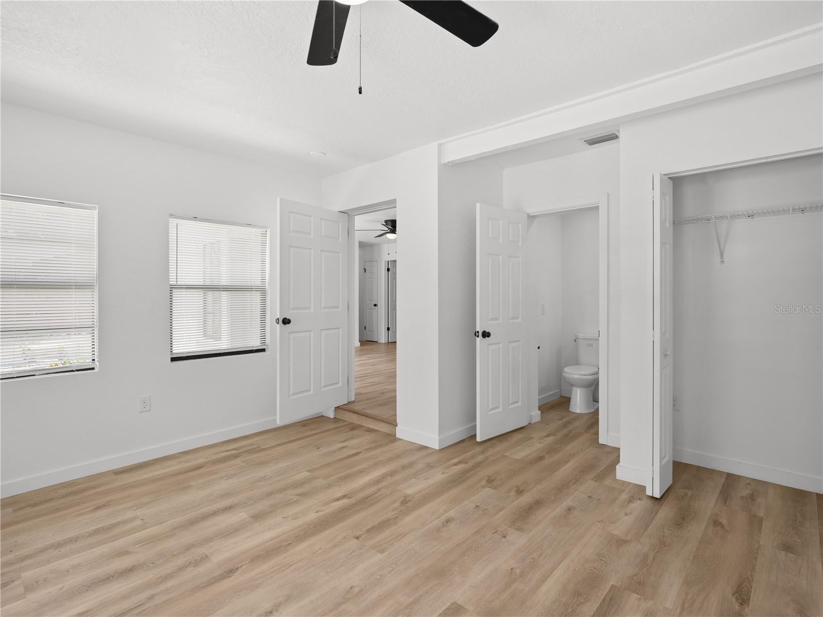 2181 Linden Rd Property Photo 26