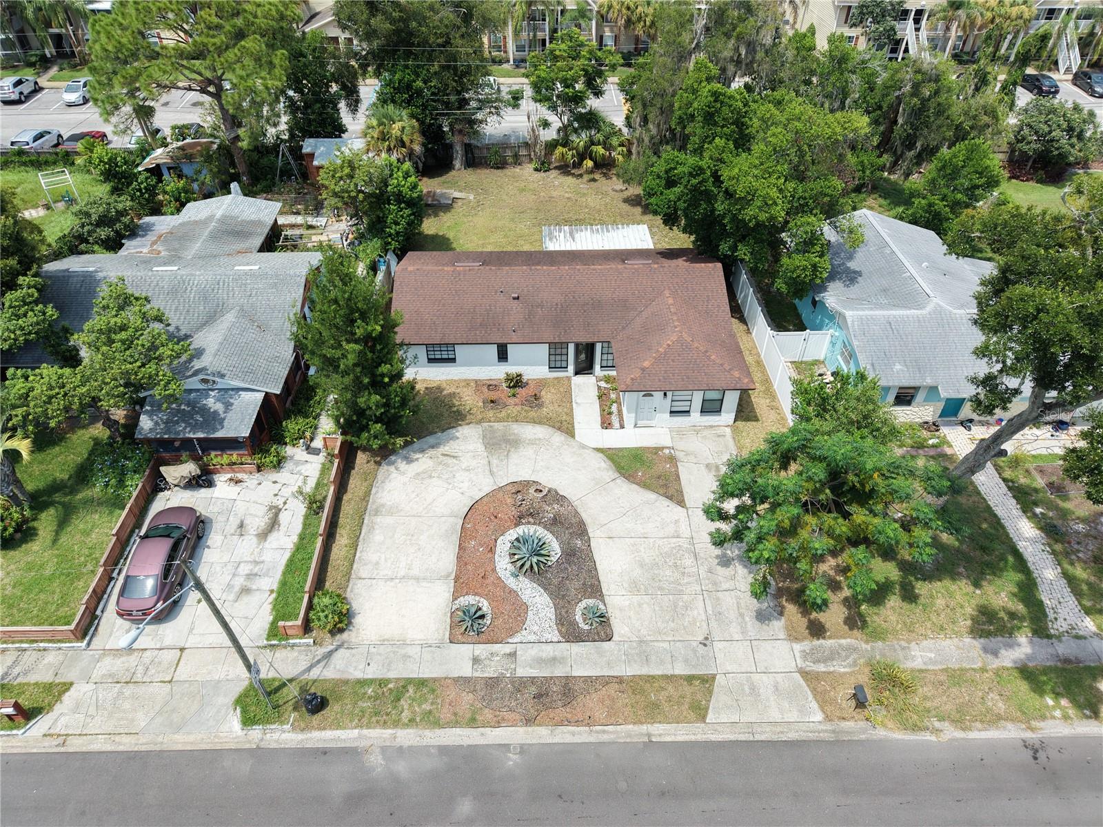 2181 Linden Rd Property Photo 38