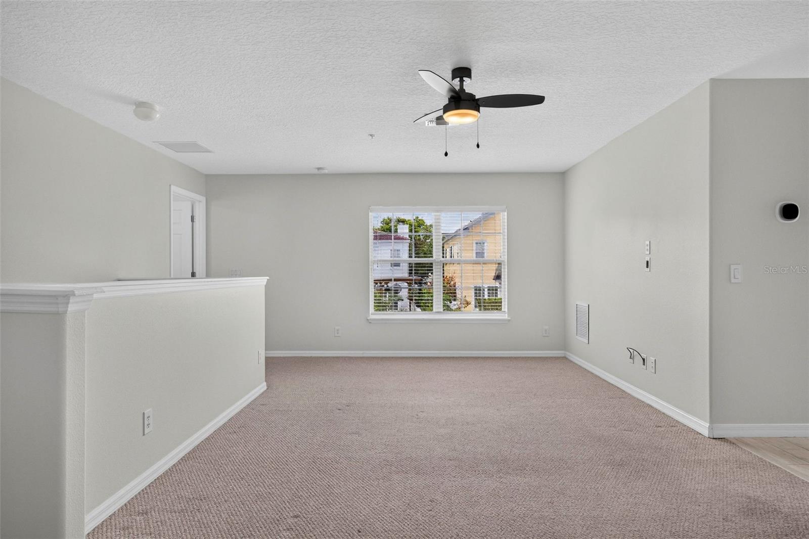 2074 Shaw Ln Property Photo 16