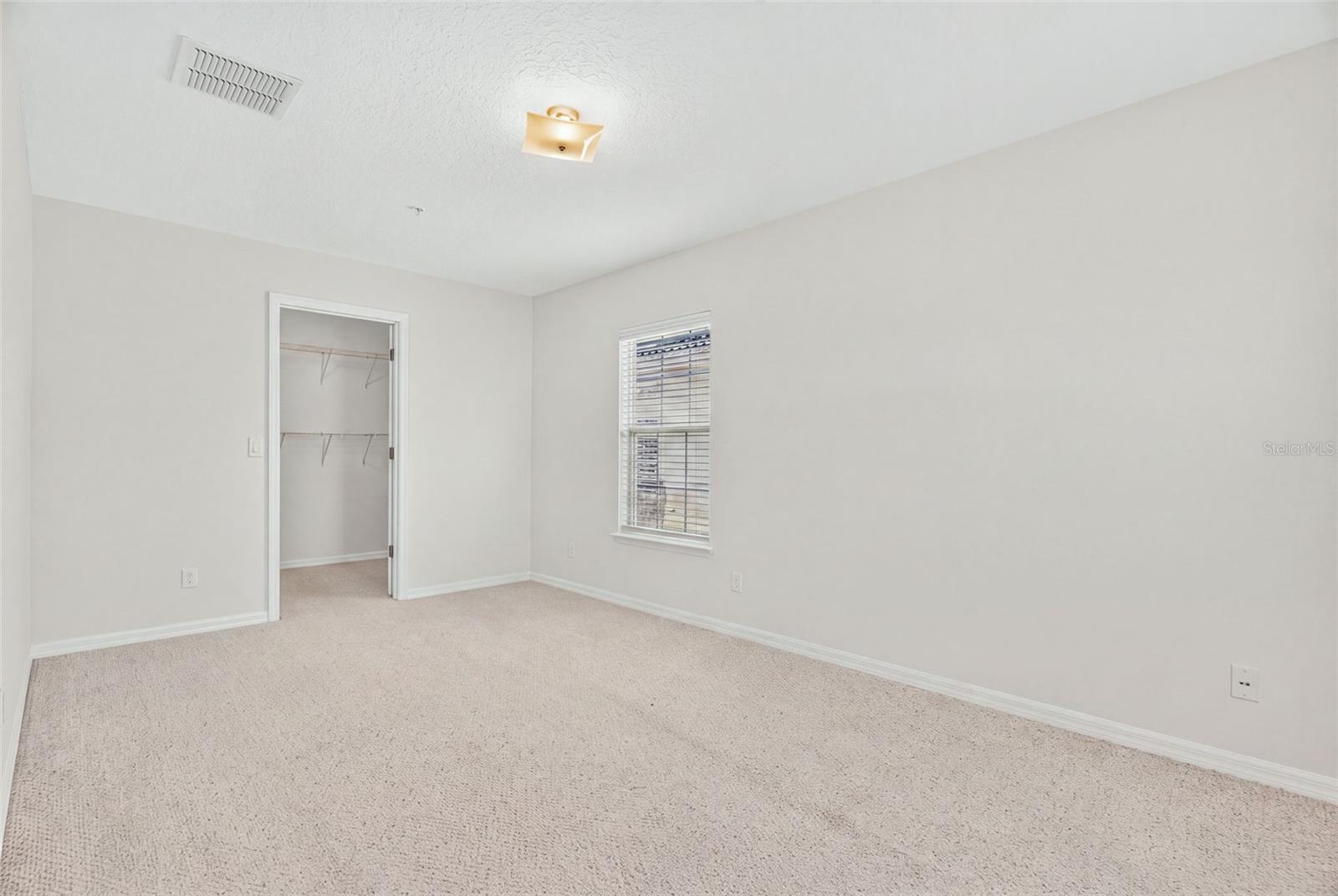 2074 Shaw Ln Property Photo 17