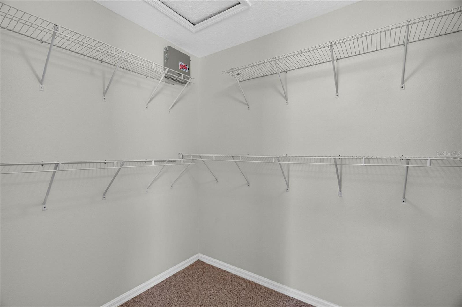 2074 Shaw Ln Property Photo 20