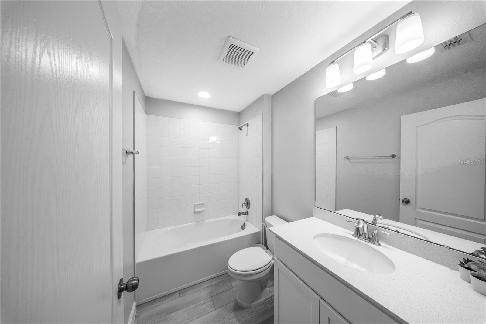 14917 Harvest St Property Photo 16