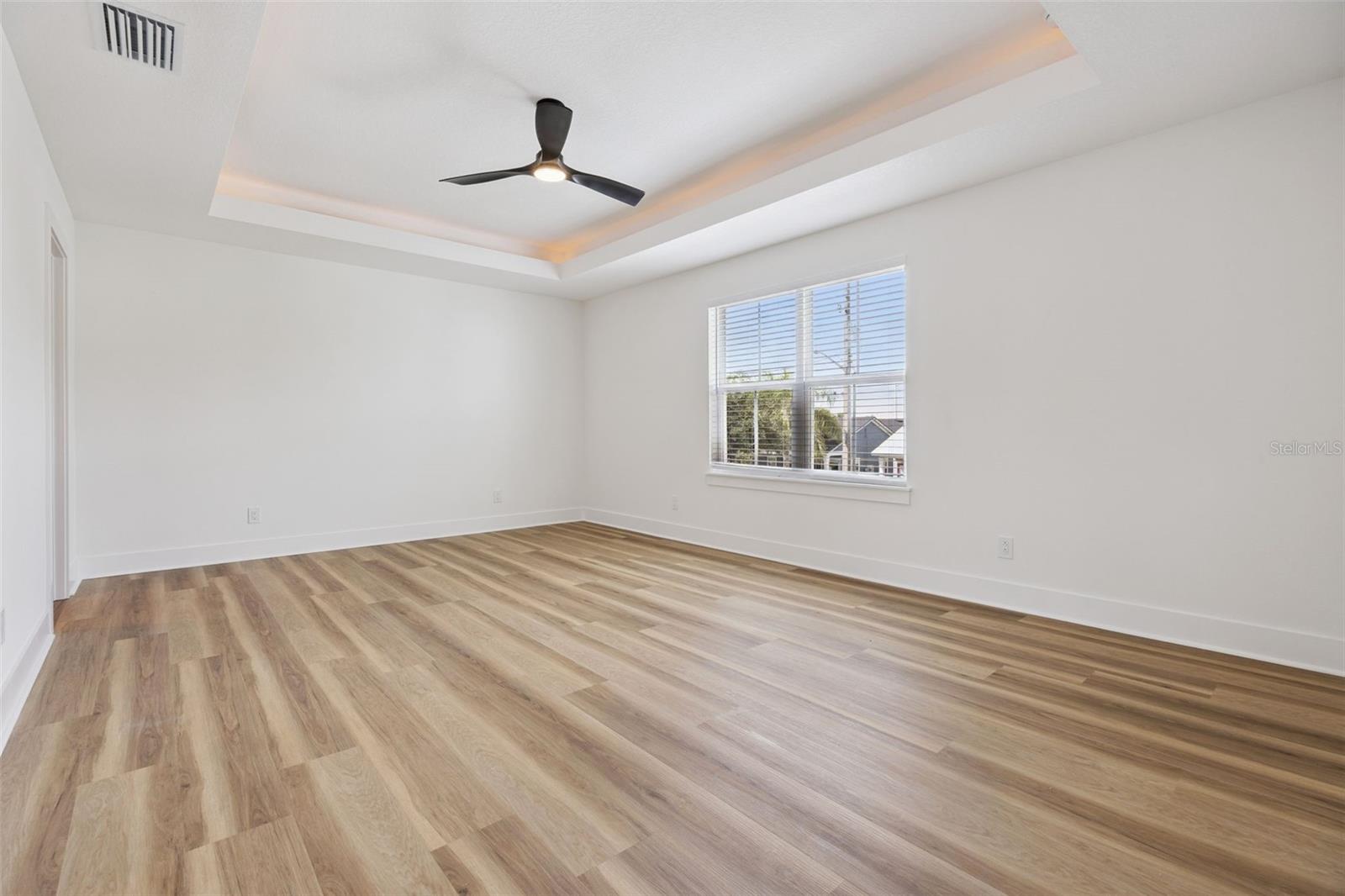 2119 W Lucerne Ter Property Photo 16
