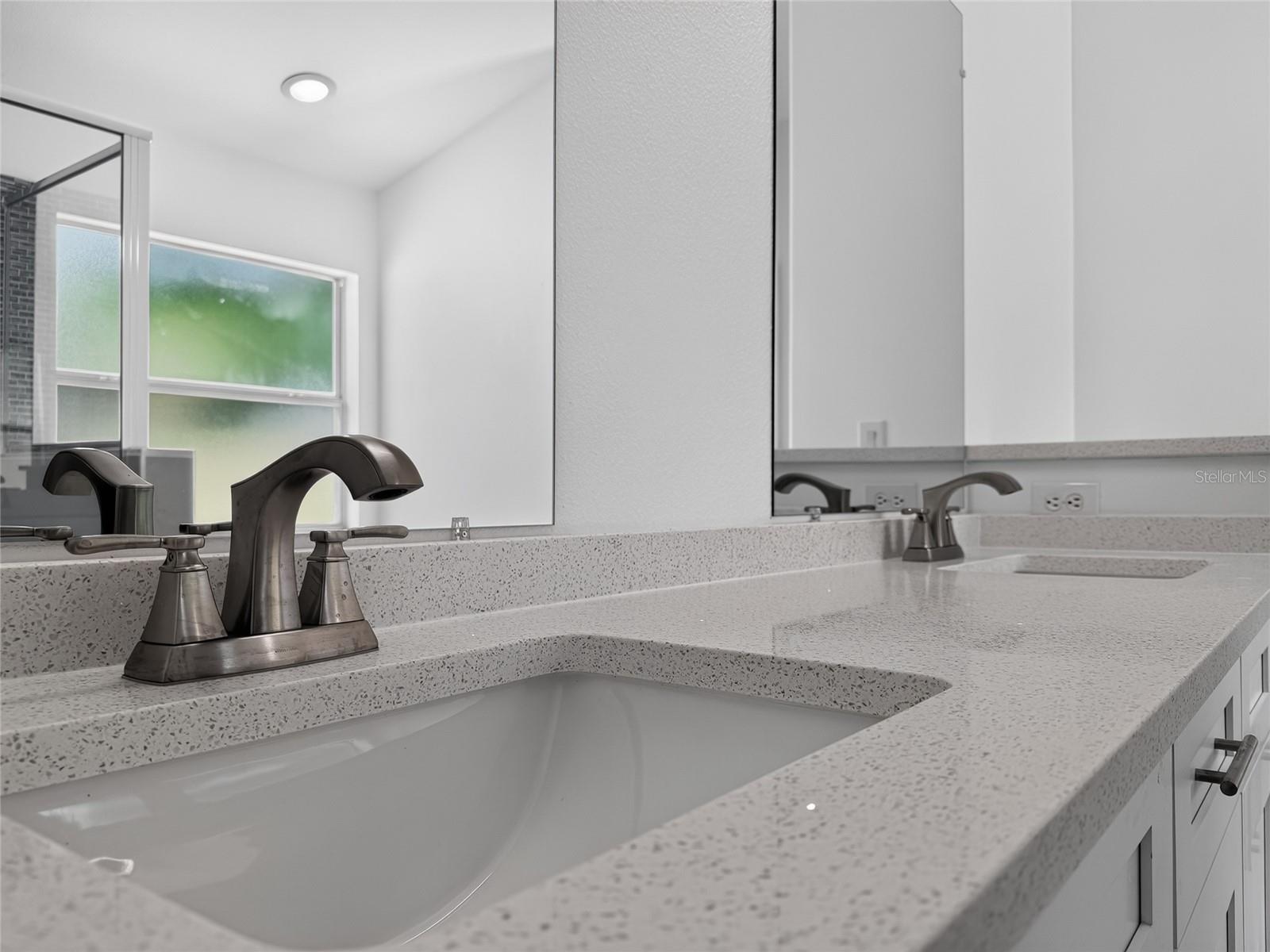 15943 Heron Hill St Property Photo 24
