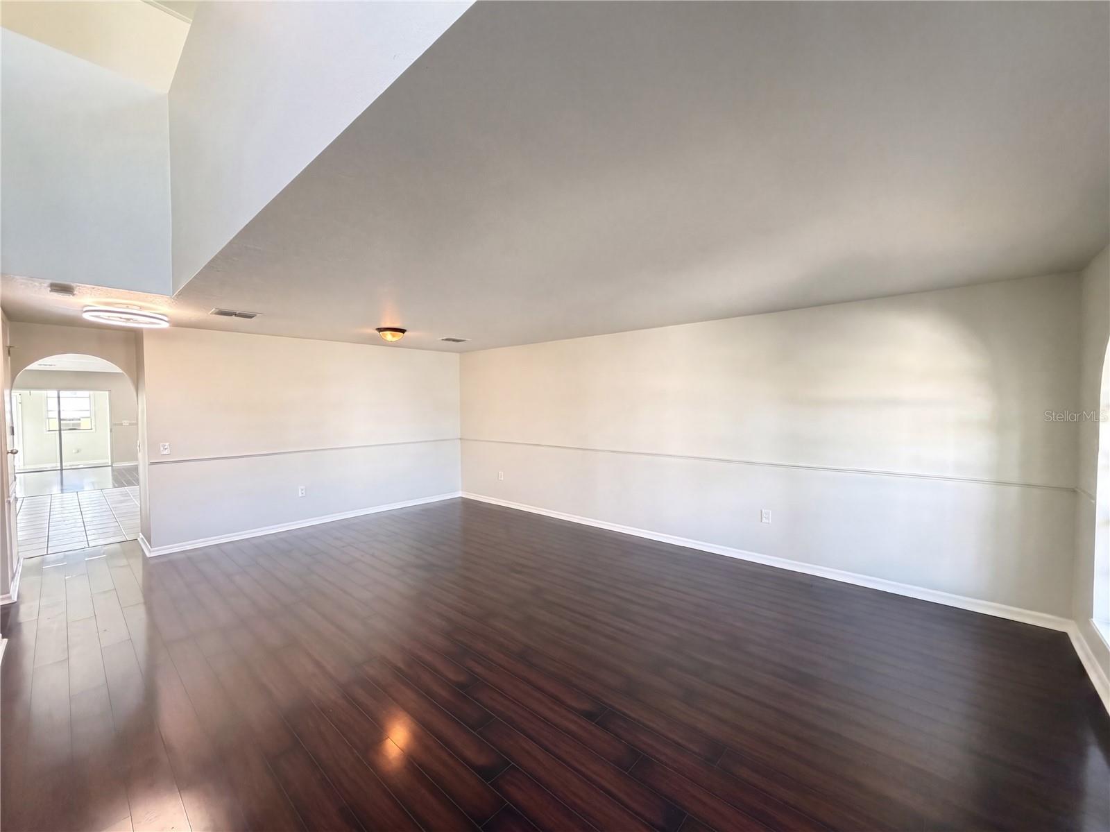 5604 Royal Hills Dr Property Photo 5