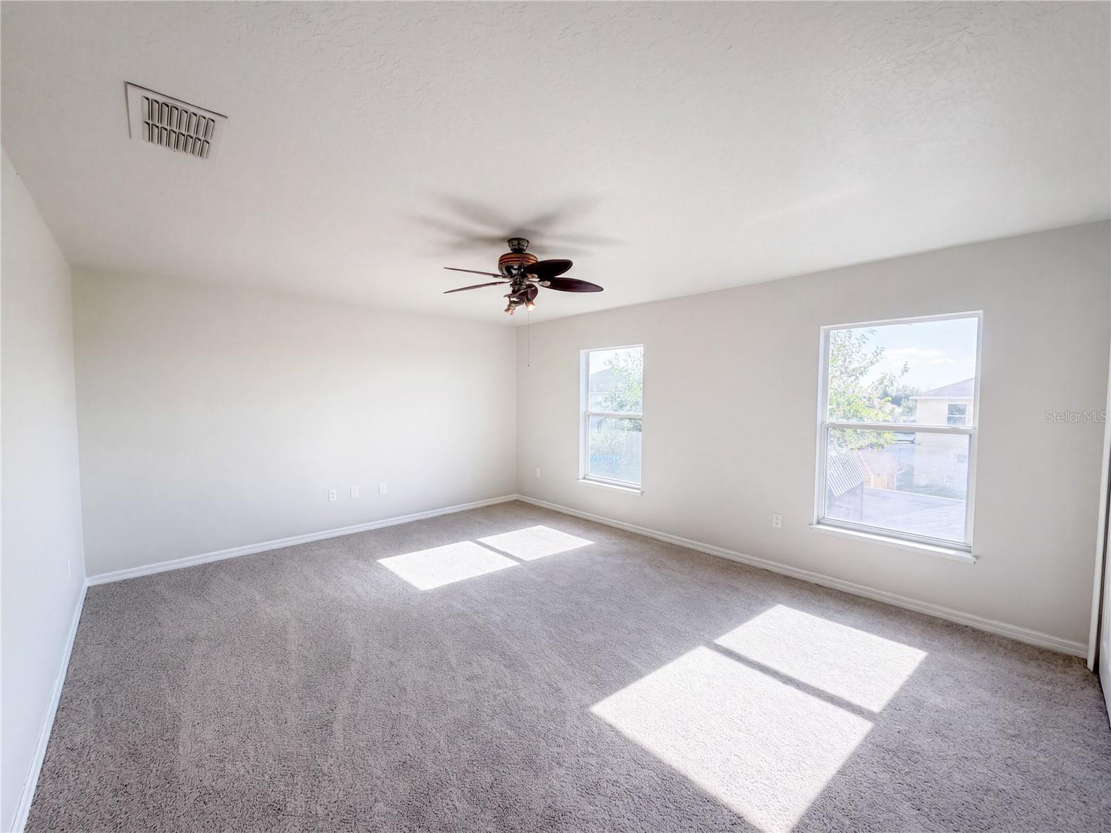 5604 Royal Hills Dr Property Photo 15