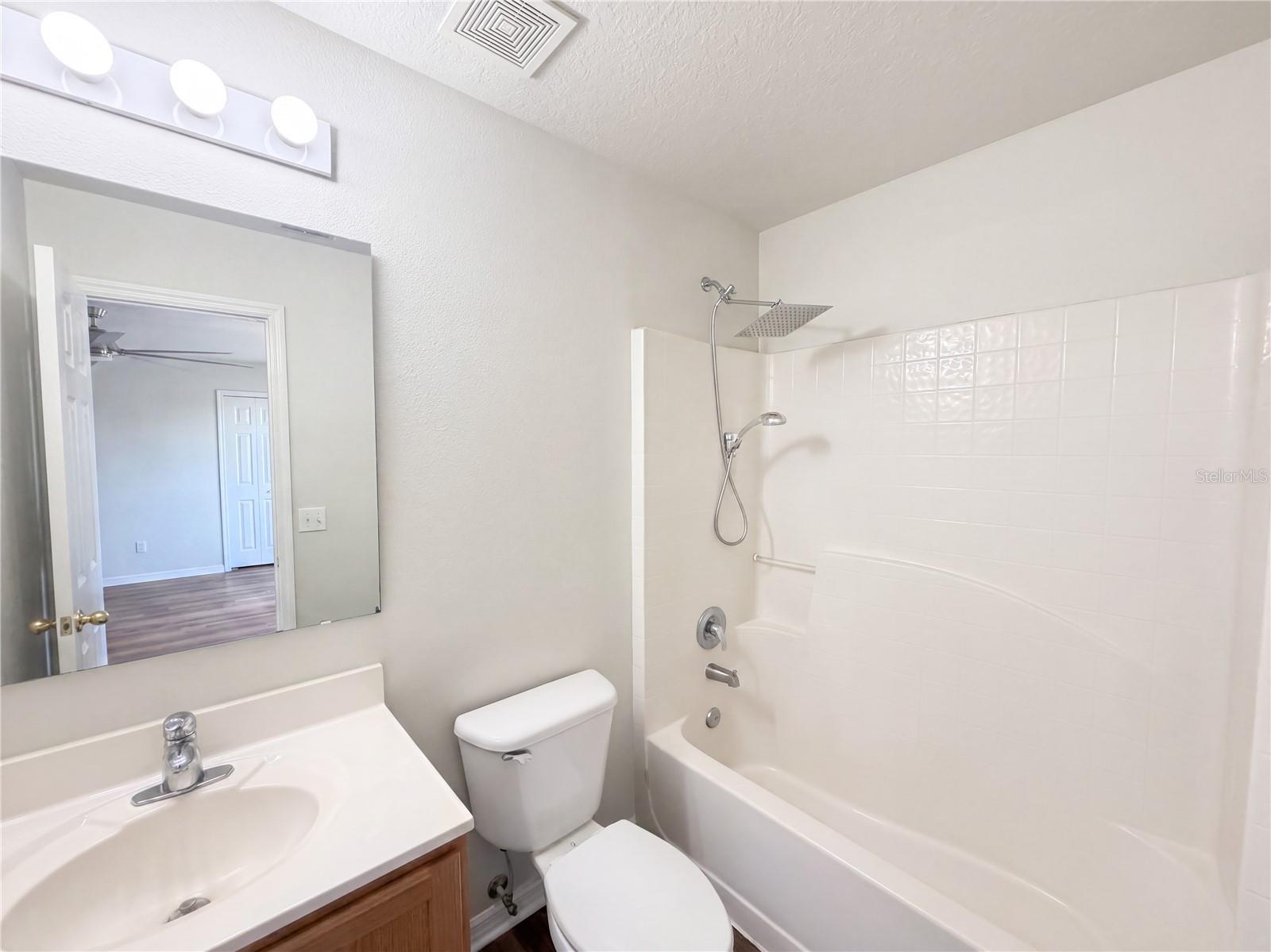 5604 Royal Hills Dr Property Photo 22