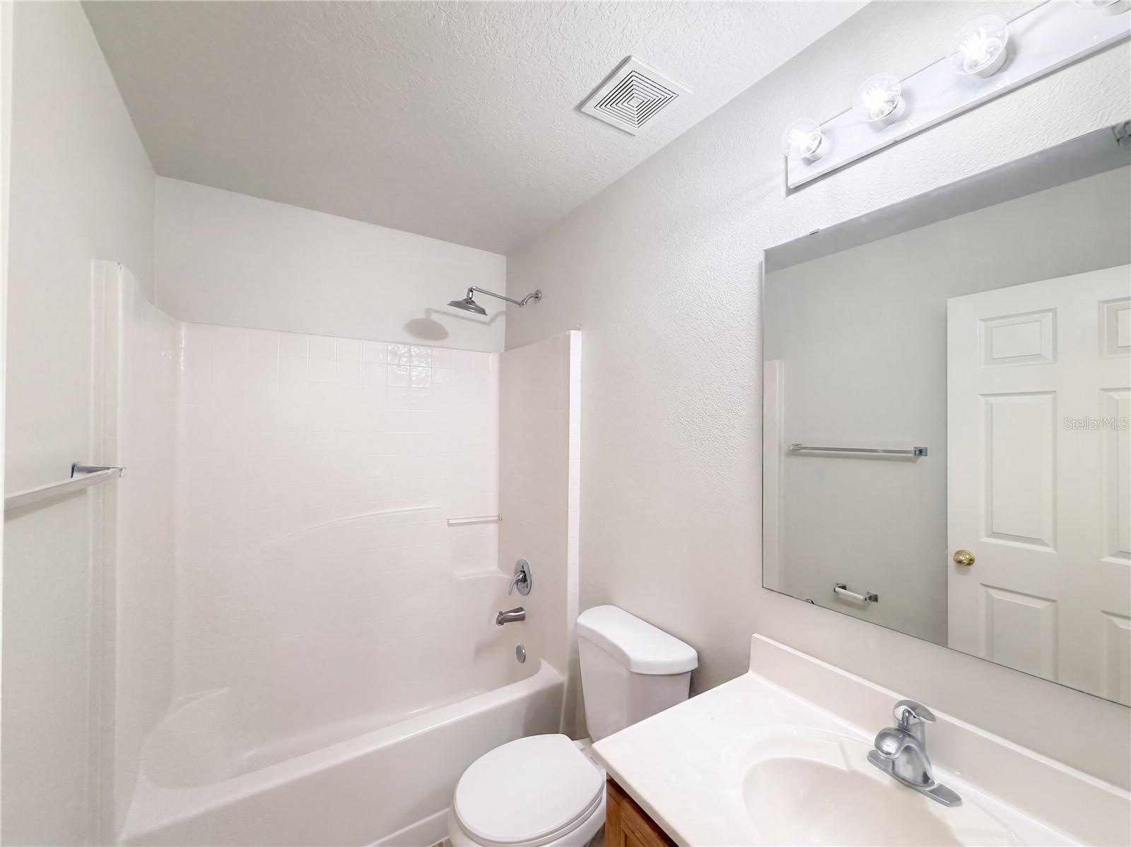 5604 Royal Hills Dr Property Photo 23