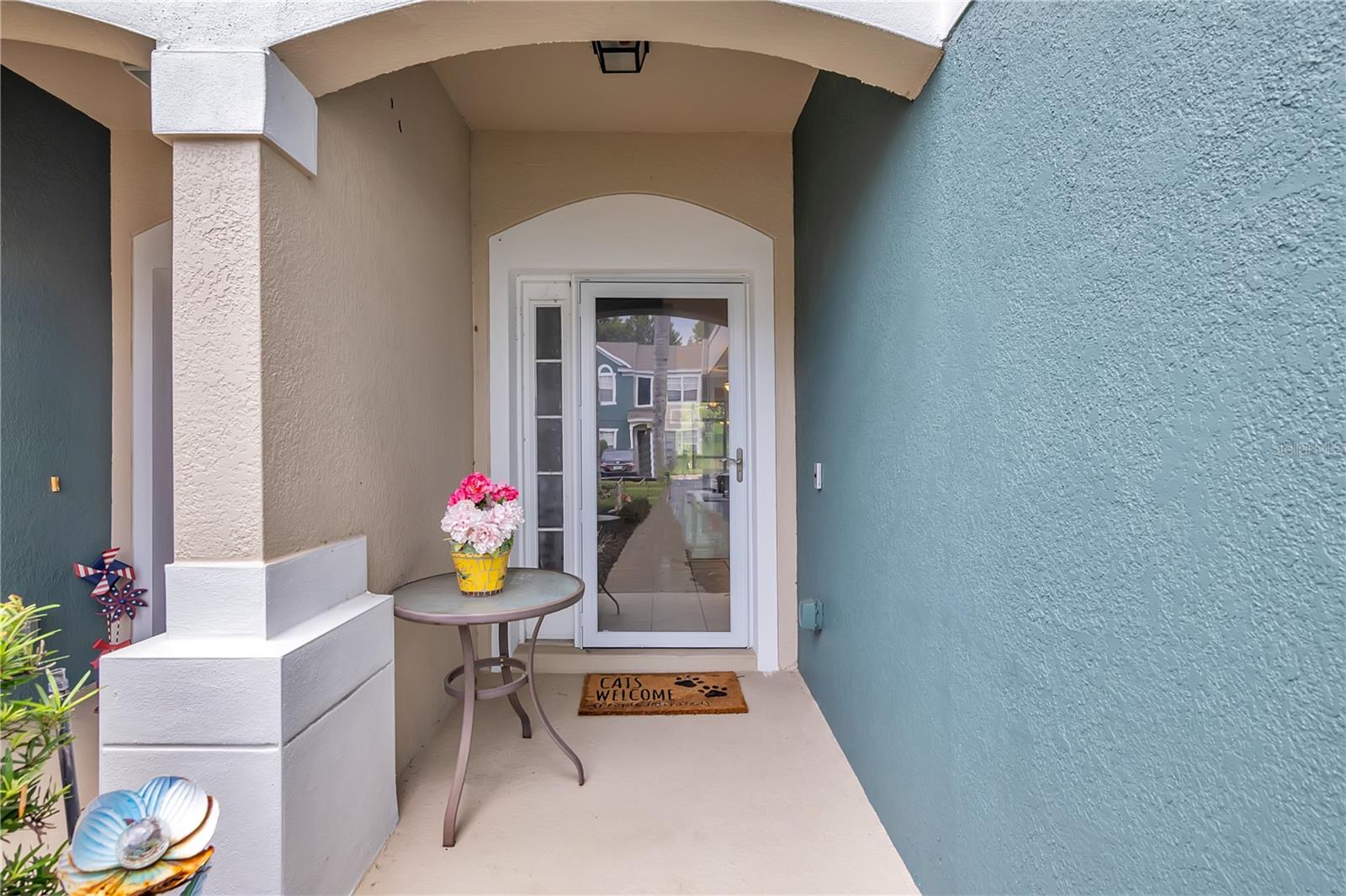 612 Shropshire Loop Property Photo 3