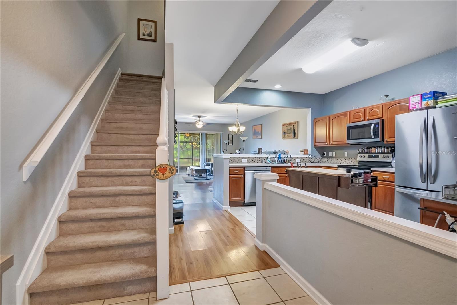 612 Shropshire Loop Property Photo 3