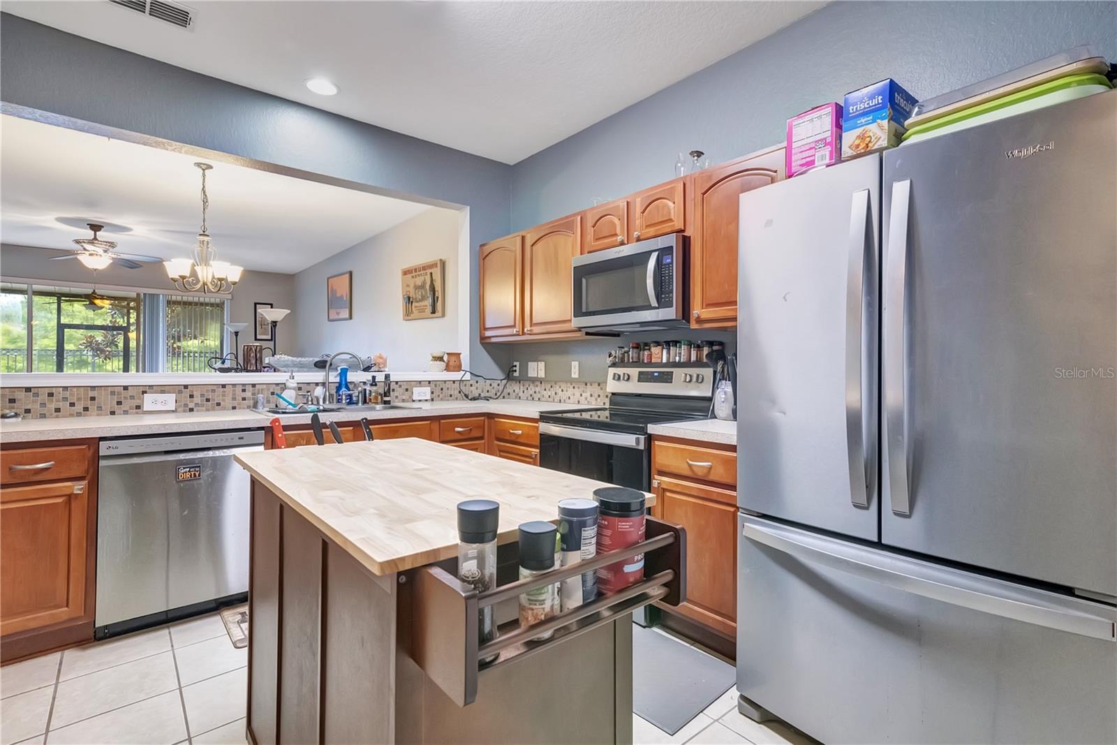 612 Shropshire Loop Property Photo 7
