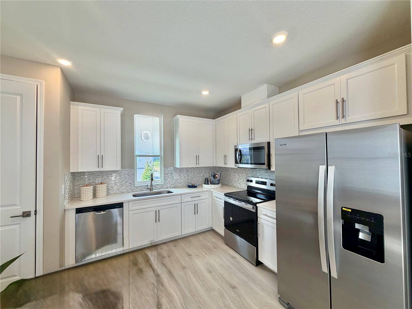 10221 Dulbecco St Property Photo 6