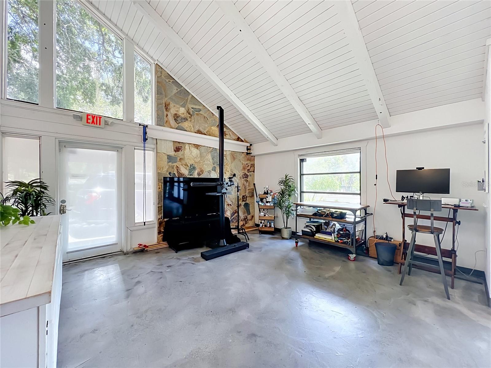 300 Maitland Ave Property Photo 11