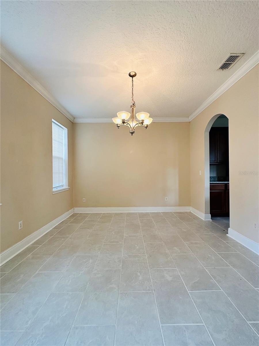 438 Palm Dr Property Photo 7