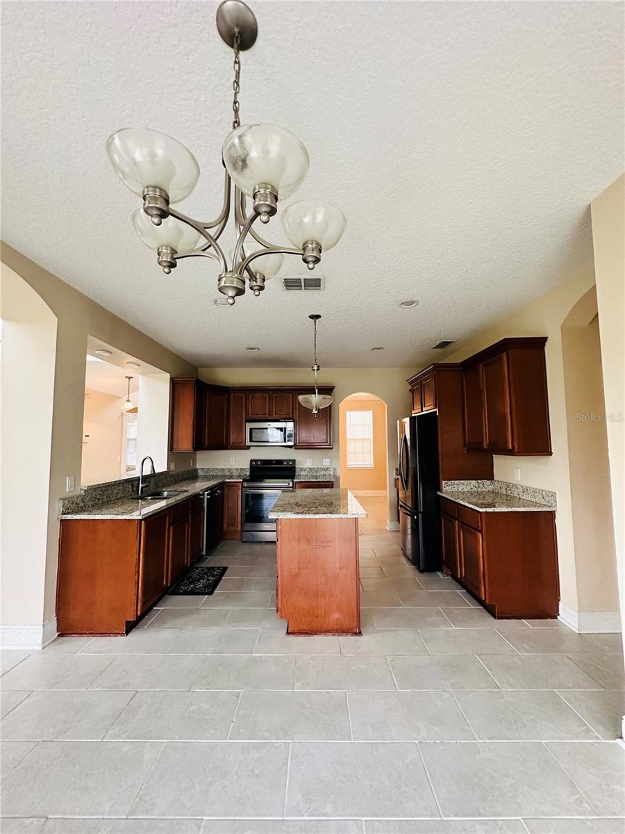 438 Palm Dr Property Photo 11