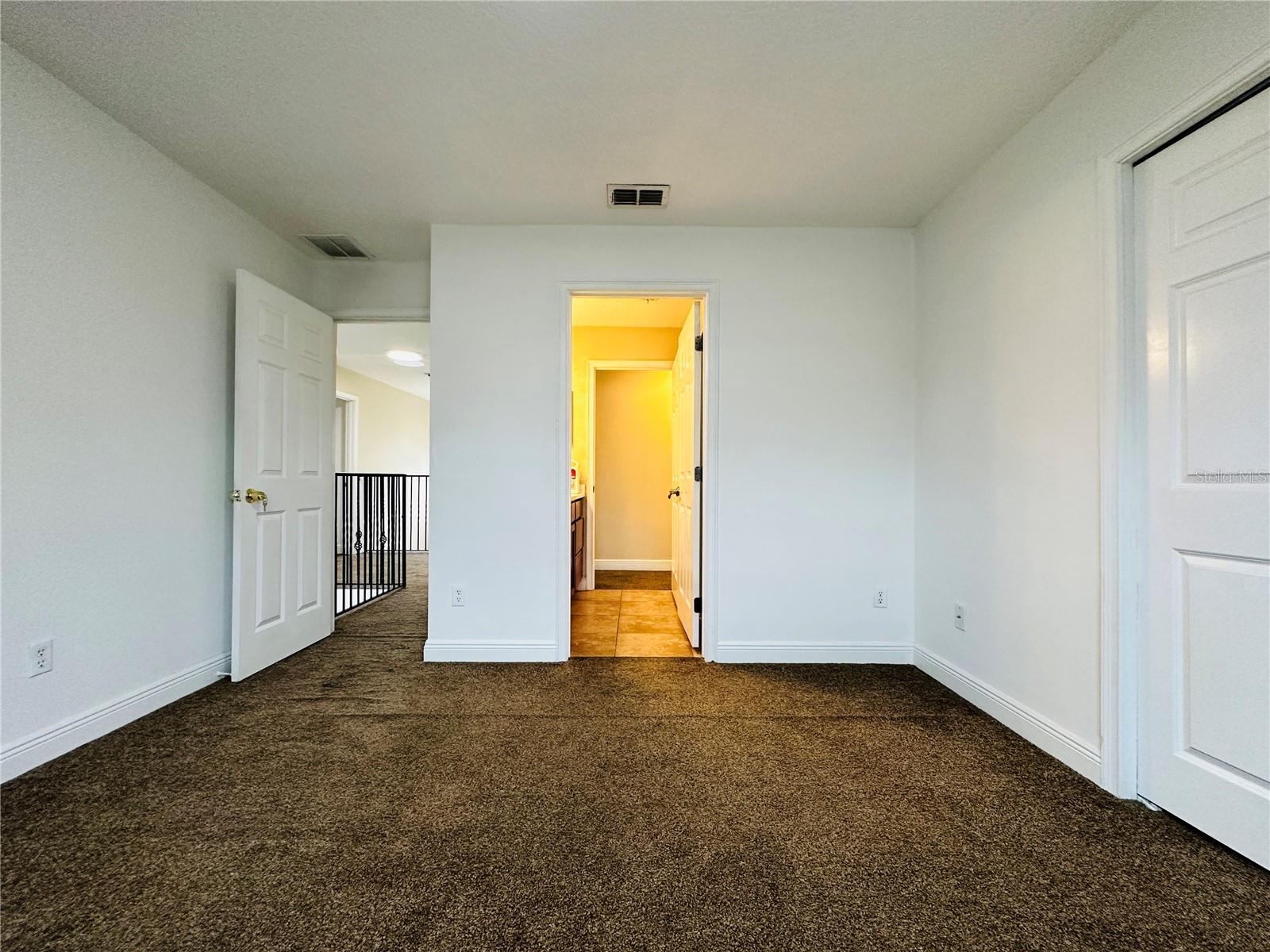 438 Palm Dr Property Photo 25