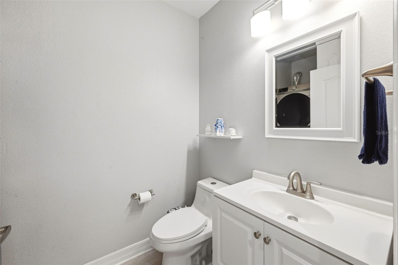 500 Mirasol Cir #205 Property Photo 18