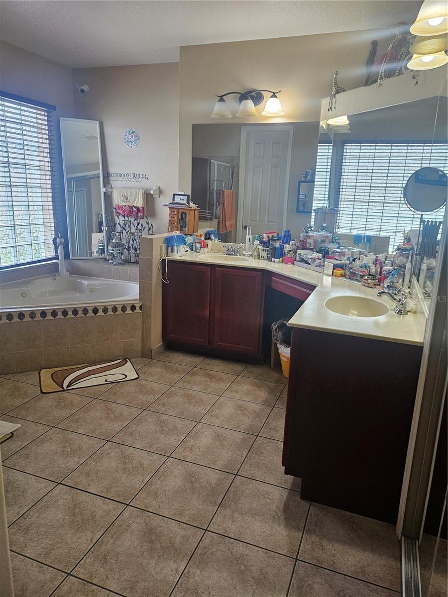 1508 Angler Ave Property Photo 17