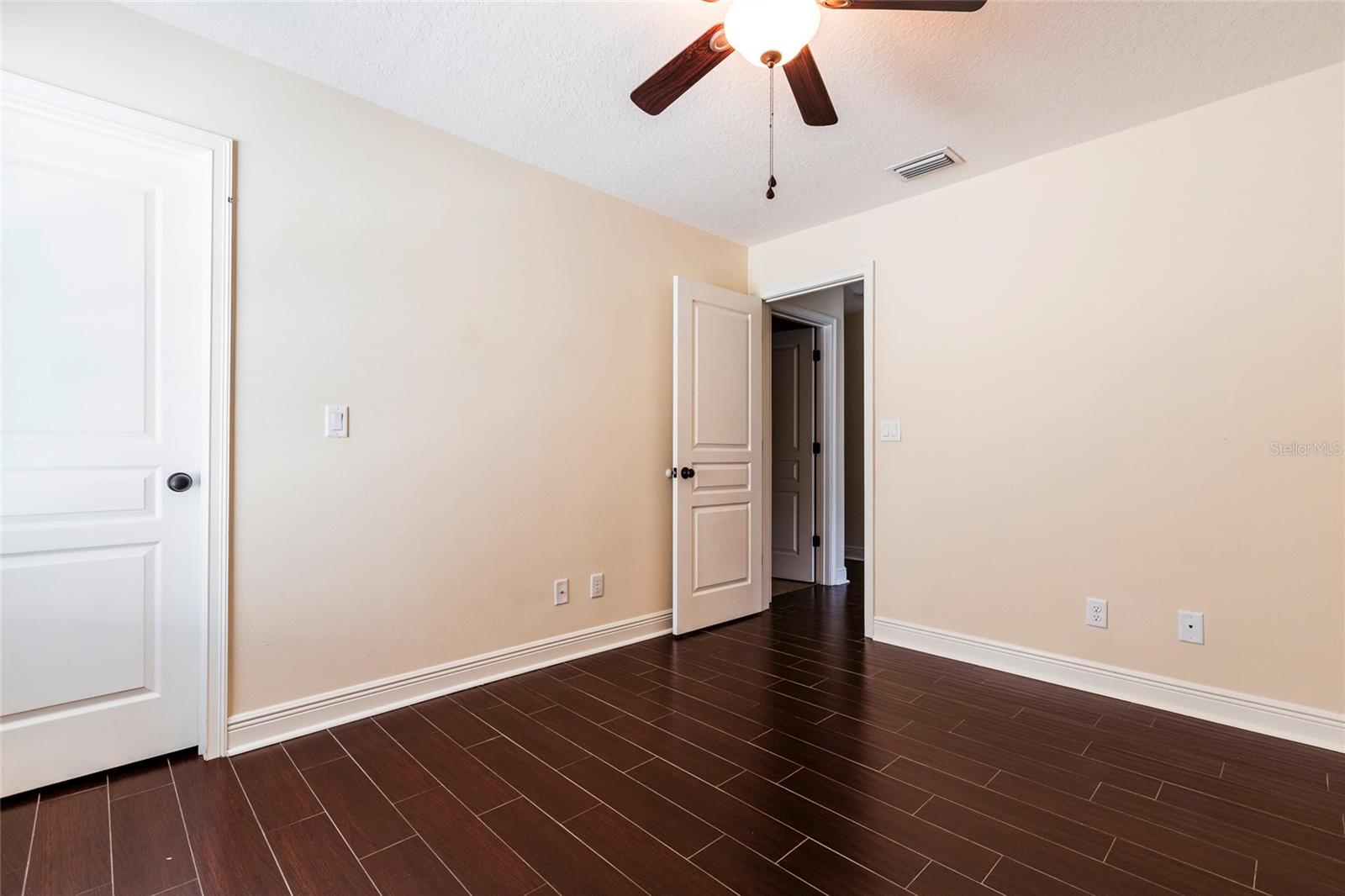 1407 E Muriel St Property Photo 11