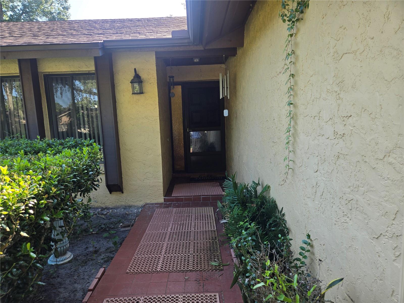 827 Rill Dr Property Photo 3
