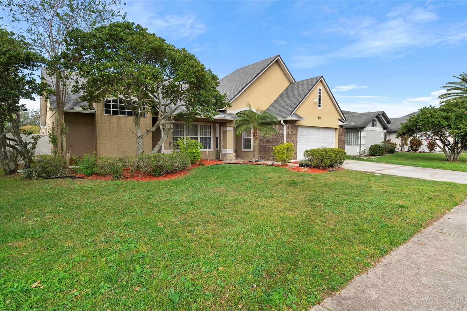 12512 Tillingham Ct Property Photo 2