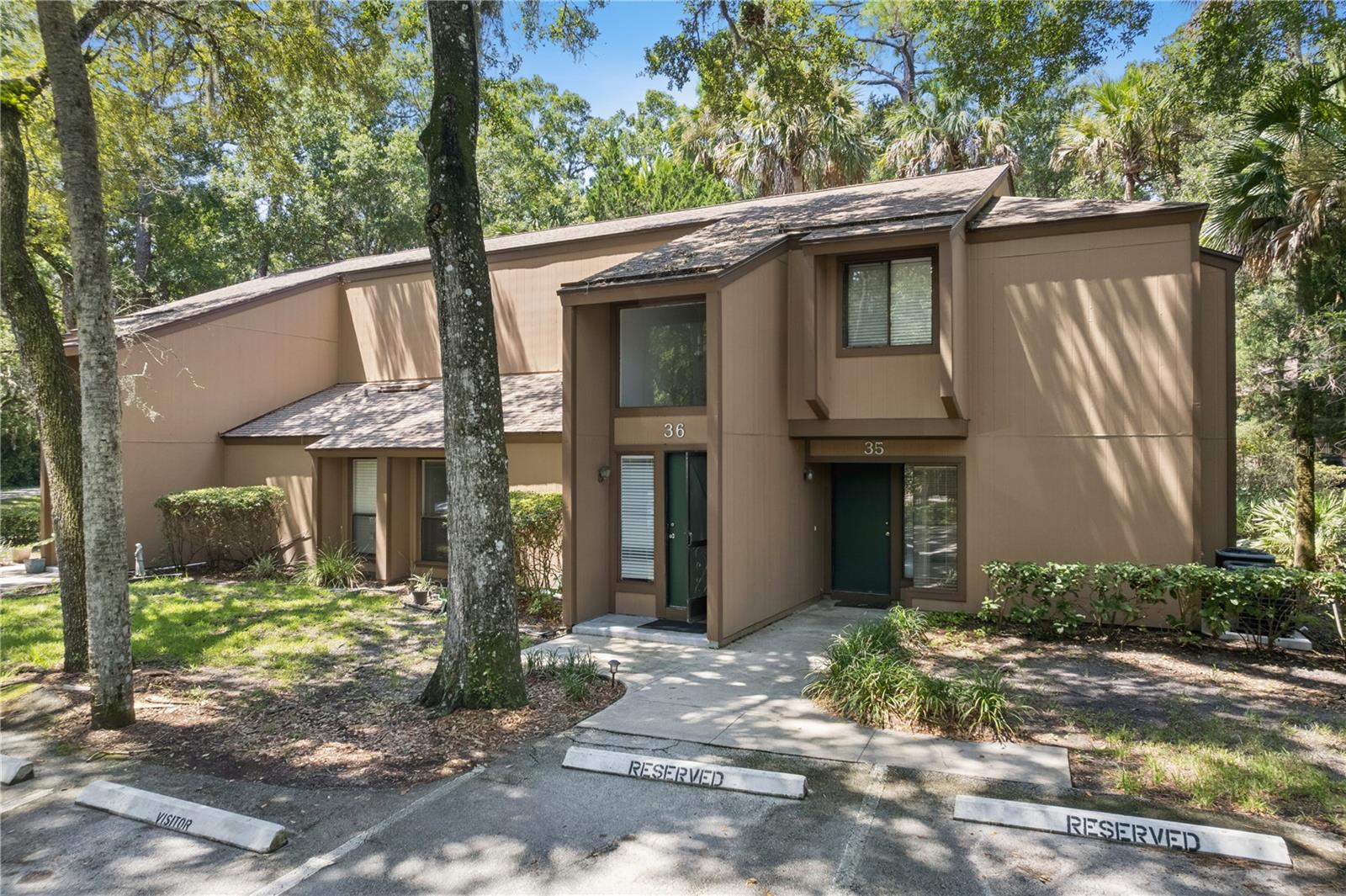 35 Fairways Cir #35 Property Photo 1