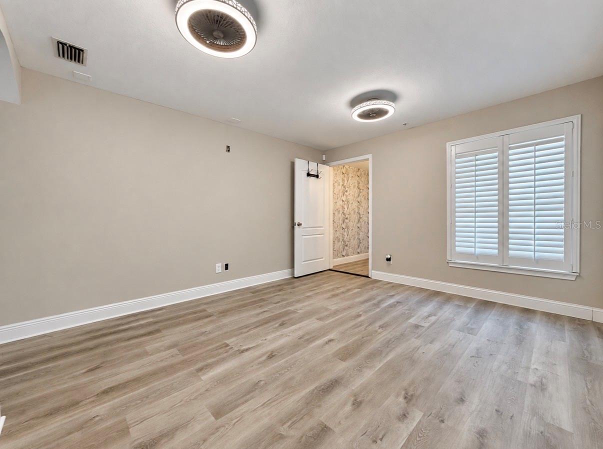 130 S Bumby Ave #unit A Property Photo 12