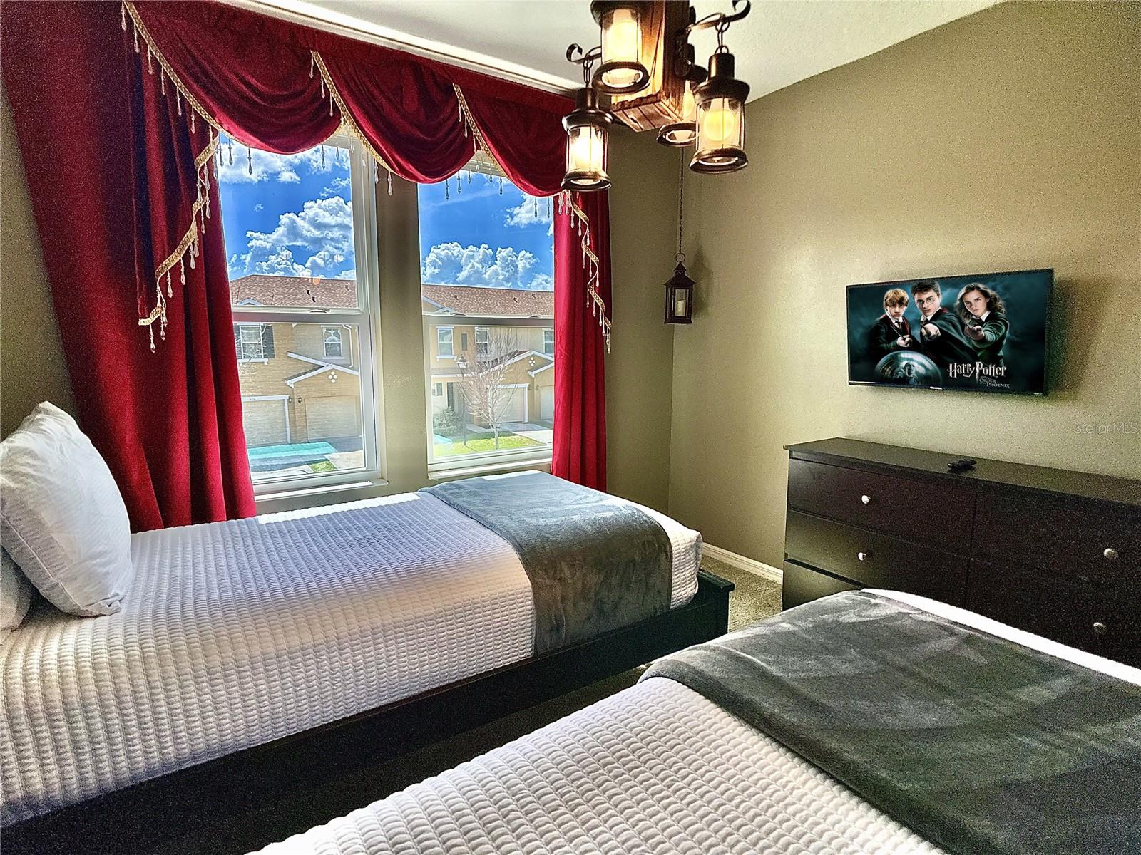 5117 Killarney Way Property Photo 11