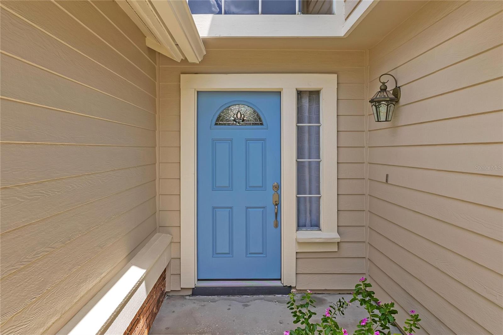 779 Meadowside Ct Property Photo 4