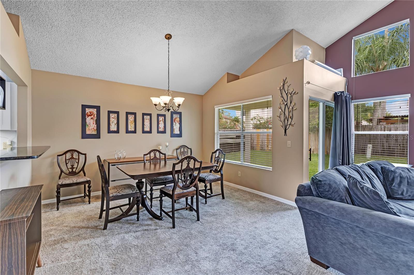 779 Meadowside Ct Property Photo 8