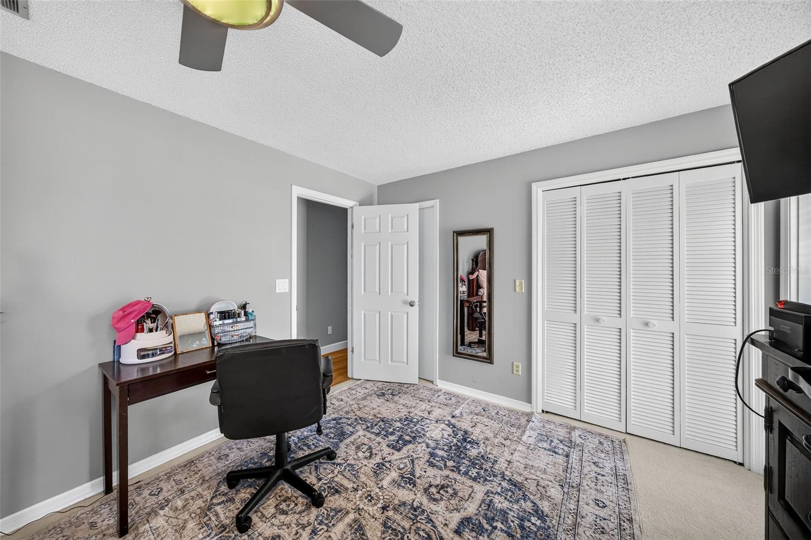 2260 W Classic Court Property Photo 52