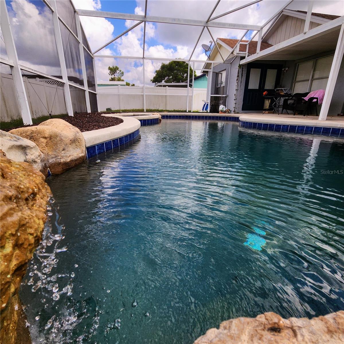 2221 Kiwi Trl Property Photo 2