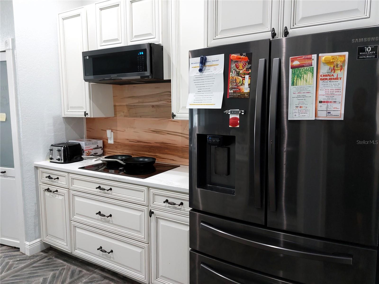 2221 Kiwi Trl Property Photo 6