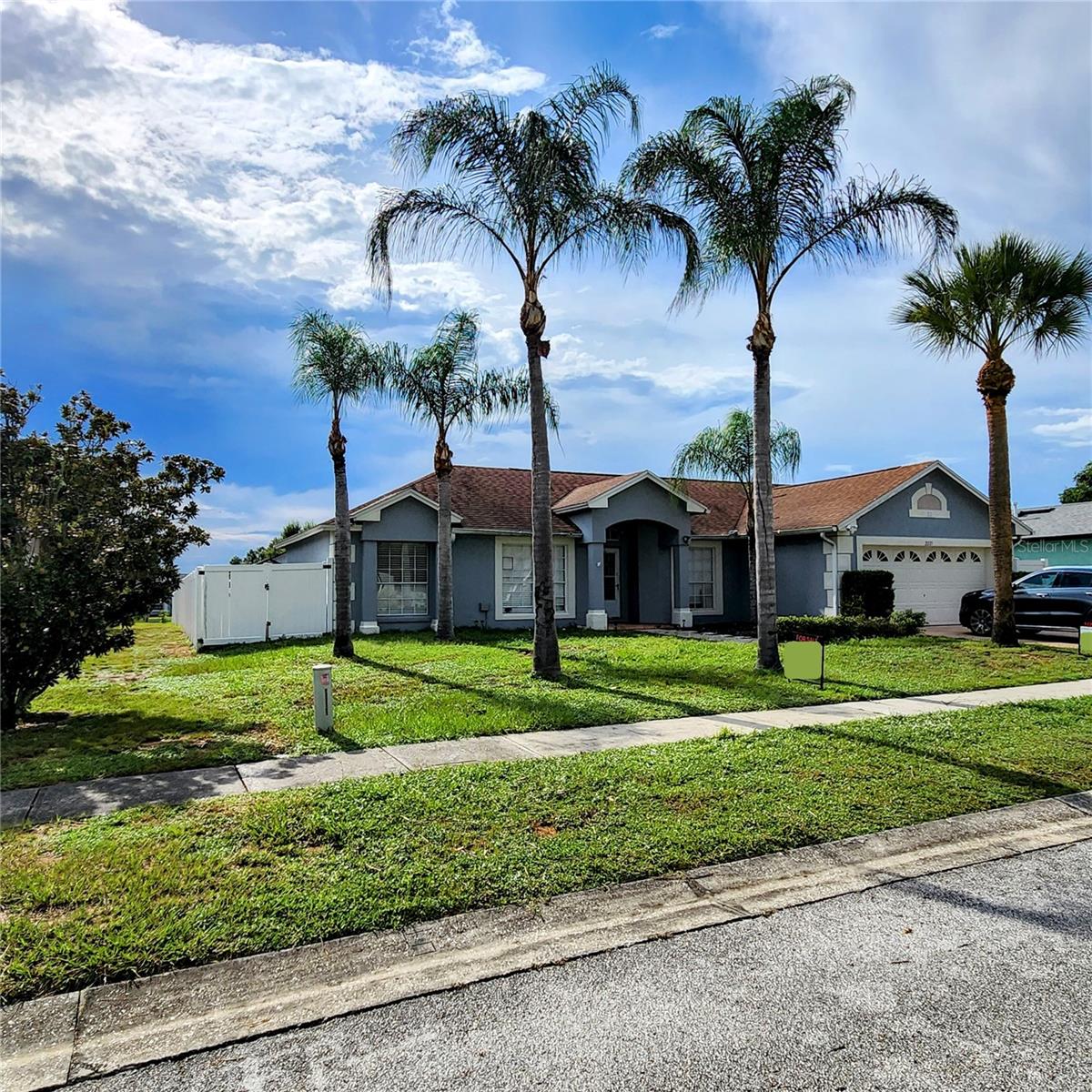 2221 Kiwi Trl Property Photo 15