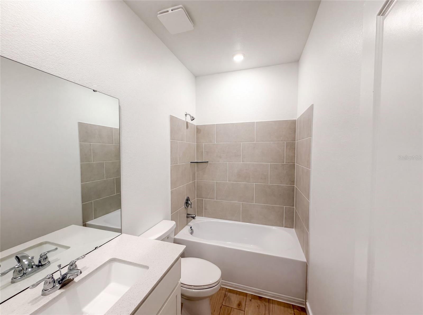 347 Puma Loop Property Photo 15
