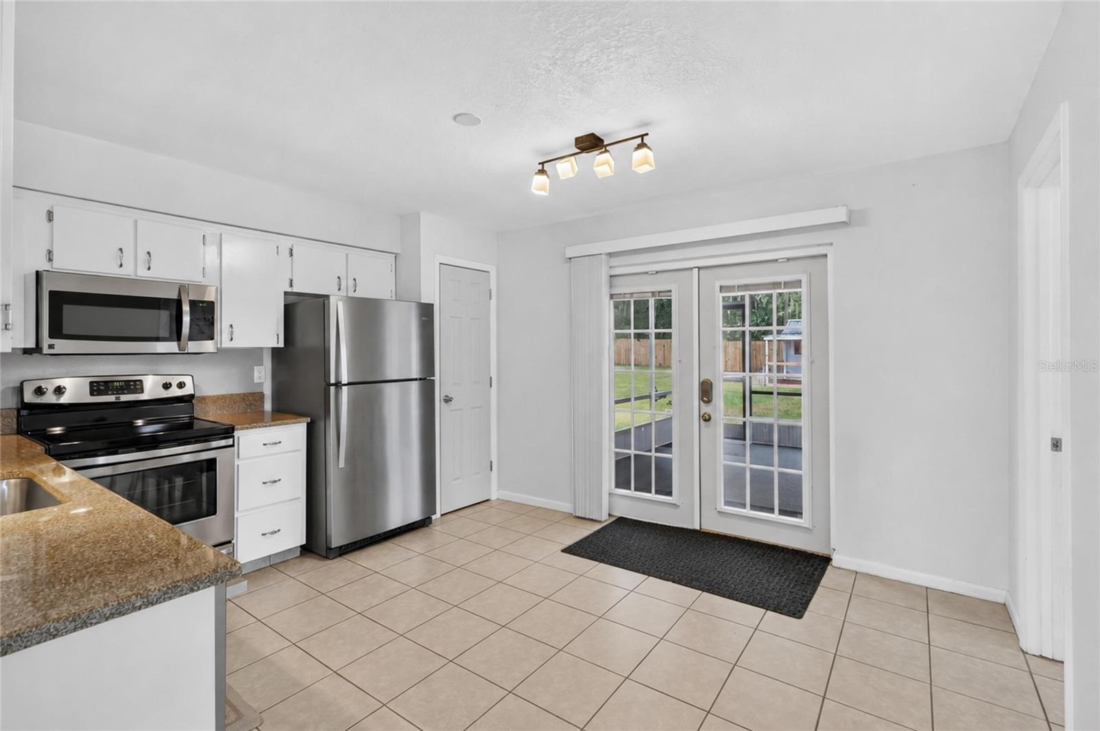6312 Sweetwater Dr E Property Photo 14